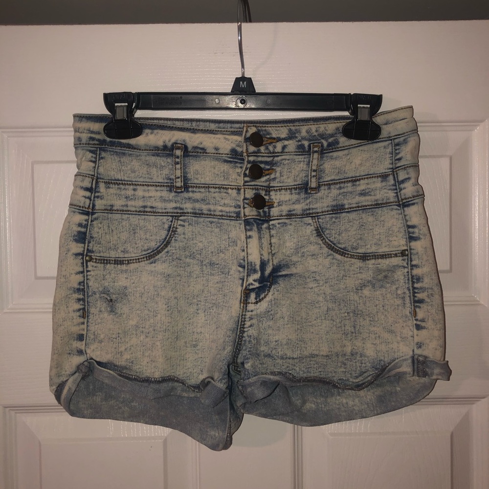 Acid washed Jean Short